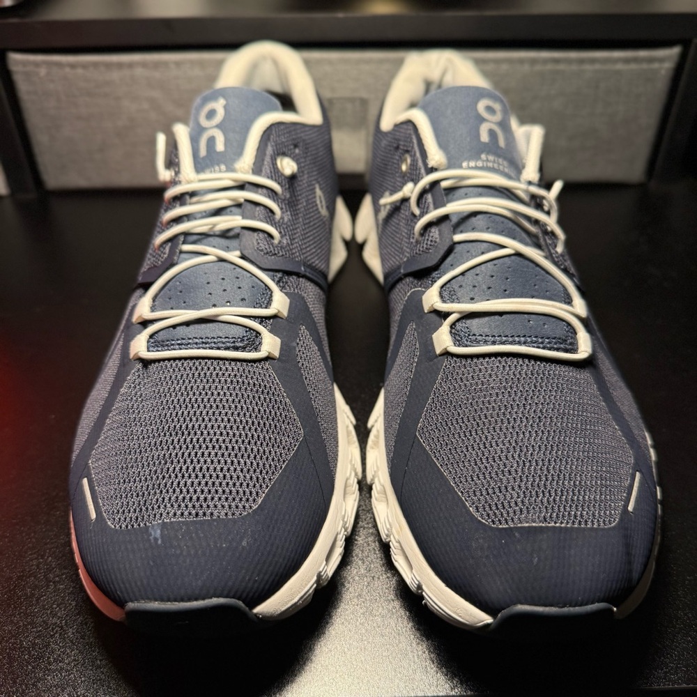 (Men's 11) On Cloud 5 Navy/White Running shoes - Picture 3 of 5